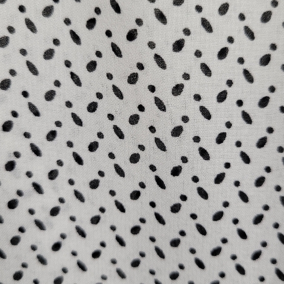 Van Heusen Women’s Cream & Black Patterned Blouse | Classic Workwear Top - Picture 4 of 6